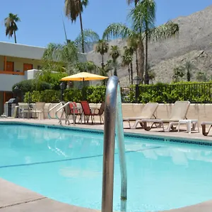Musicland ** Palm Springs